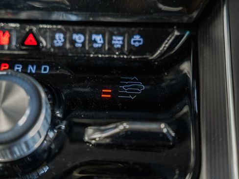 New 2024 Jeep Grand Wagoneer Series III w/ HD Trailer Tow Package image 28