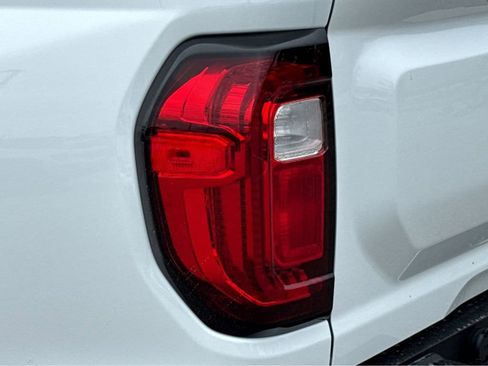 New 2026 GMC Canyon Denali AWD/4WD image 20