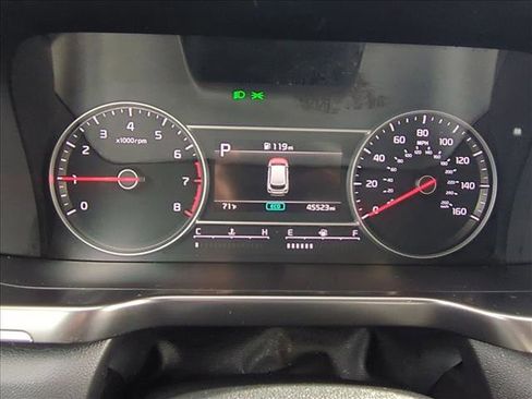 Used 2021 Kia Sorento LX image 11