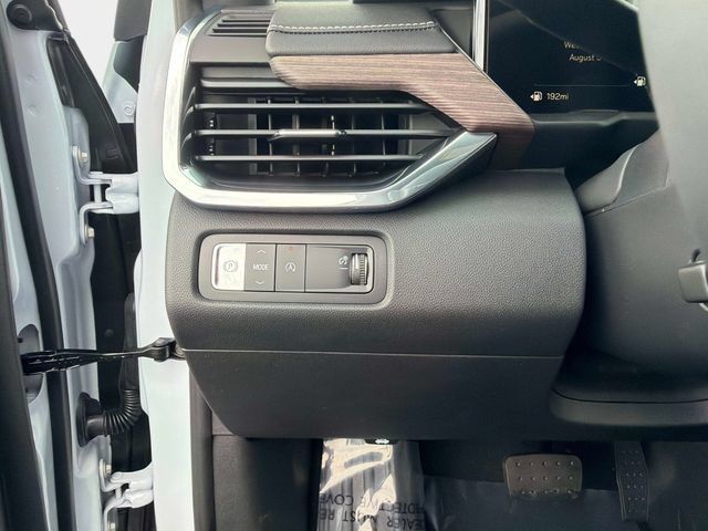 New 2026 GMC Acadia Denali w/ Super Cruise Package FWD image 30