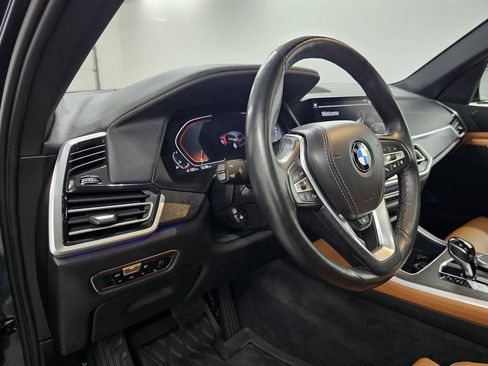 Used 2022 BMW X5 xDrive40i AWD/4WD image 10