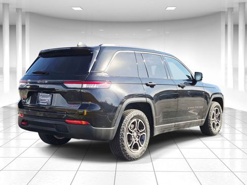 Certified 2022 Jeep Grand Cherokee Trailhawk image 3