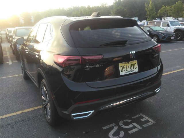 Used 2024 Buick Envision Preferred AWD/4WD image 2