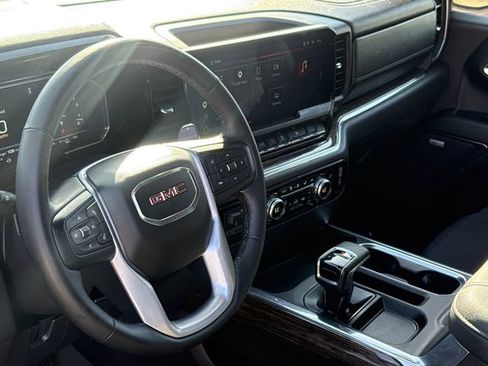 Used 2023 GMC Sierra 1500 Elevation w/ Preferred Package RWD image 17