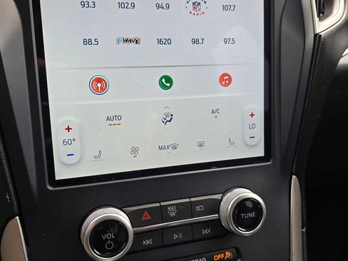 Used 2022 Ford Edge SEL image 31