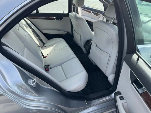Used 2011 Mercedes-Benz C 300 Sedan image 12
