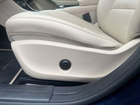 Used 2018 Mercedes-Benz GLA 250 4MATIC image 20