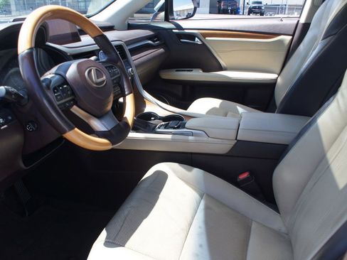 Used 2019 Lexus RX 350 FWD w/ Navigation Package image 15