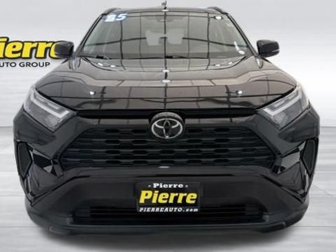 Used 2025 Toyota RAV4 XLE FWD image 8