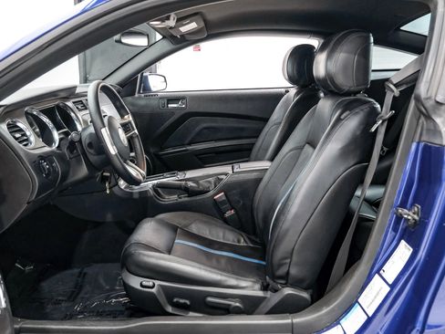 Used 2013 Ford Mustang GT Premium w/ Brembo Brake Pkg image 31