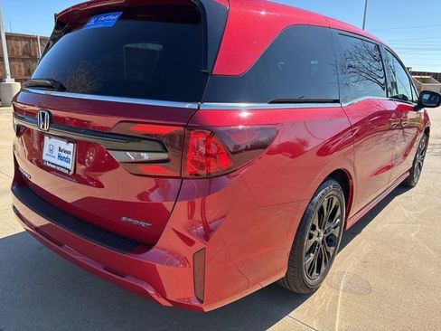 Used 2025 Honda Odyssey Sport-L image 3