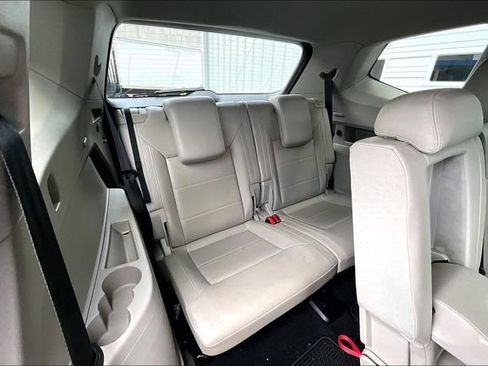 Used 2023 Volkswagen Atlas SE w/ Black Wheel Package FWD image 31