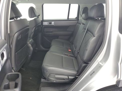 Used 2025 Hyundai Santa Fe SEL FWD image 13