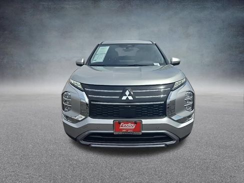 Used 2025 Mitsubishi Outlander SE FWD image 8