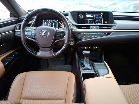 Used 2019 Lexus ES 350 w/ Luxury Package image 15