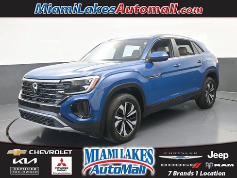 Used 2025 Volkswagen Atlas Cross Sport SE FWD image 1