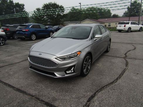 Used 2020 Ford Fusion Titanium AWD/4WD image 3