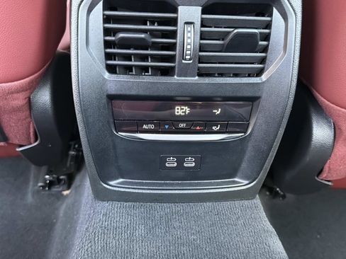 Certified 2025 BMW 330i Sedan RWD image 16