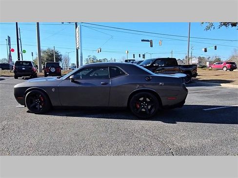 Used 2019 Dodge Challenger SRT Hellcat w/ Plus Package image 26