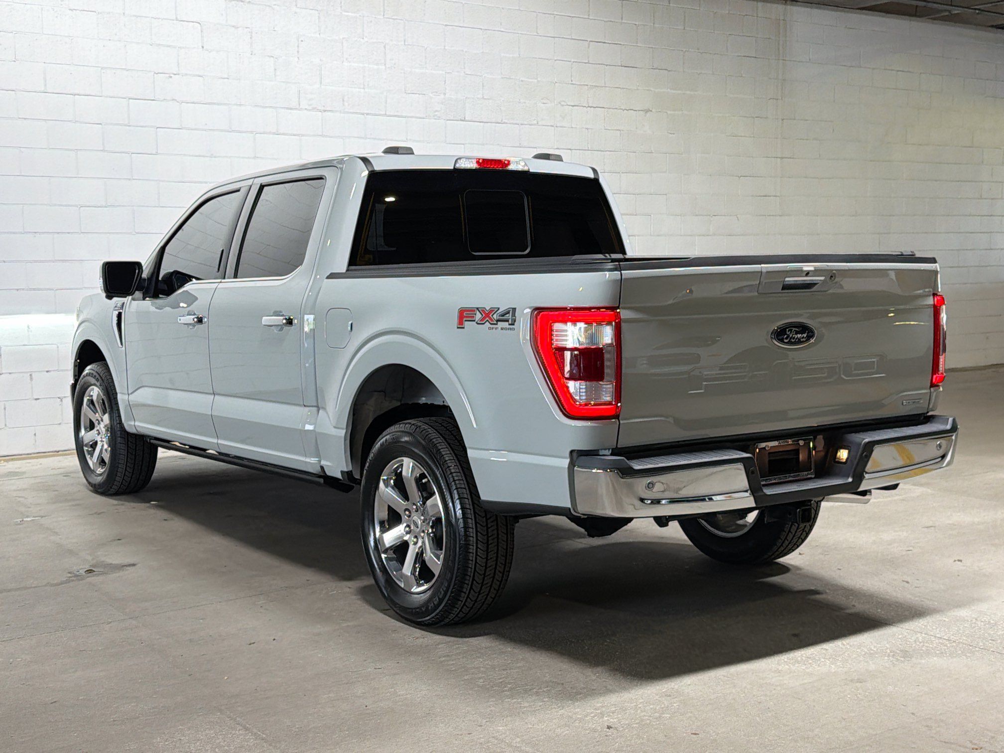 Used 2023 Ford F150 Lariat w/ Trailer Tow Package AWD/4WD image 3