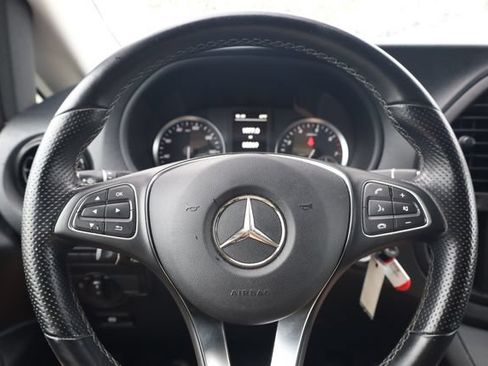 Used 2023 Mercedes-Benz Metris Passenger image 12