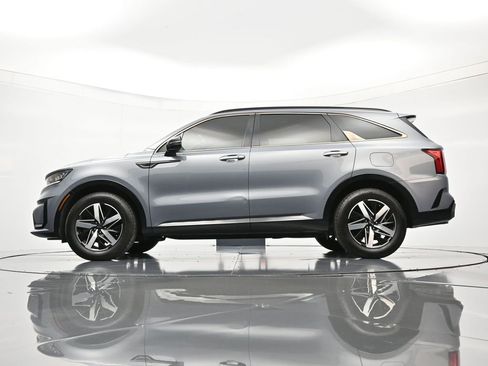 Used 2021 Kia Sorento S image 43