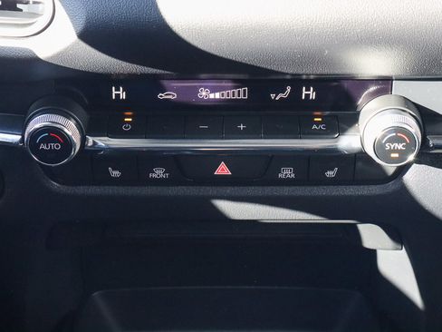 Used 2023 MAZDA CX-30 AWD 2.5 S w/ Preferred Package image 22