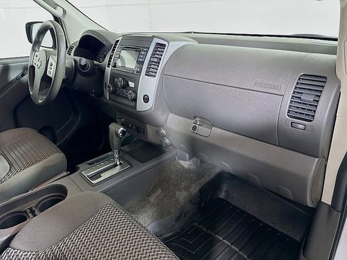 Used 2015 Nissan Frontier SV w/ SV Value Truck Package image 27
