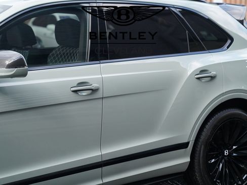 Used 2023 Bentley Bentayga Speed image 55