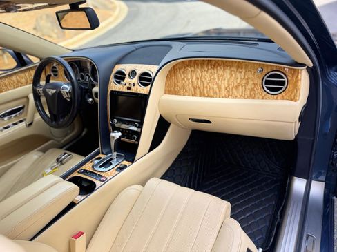 Used 2015 Bentley Flying Spur W12 image 38