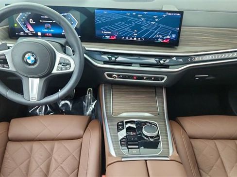 Used 2026 BMW X5 sDrive40i w/ M Sport Package image 36