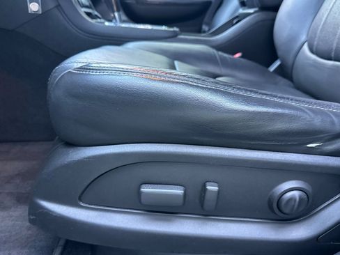 Used 2014 GMC Acadia Denali image 14