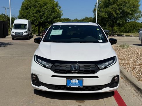 Used 2025 Honda Odyssey Sport-L image 11