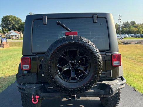 Used 2016 Jeep Wrangler Unlimited Sport w/ Max Tow Package AWD/4WD image 7