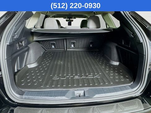 Used 2025 Subaru Outback Premium AWD/4WD image 32