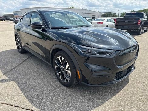 Certified 2024 Ford Mustang Mach-E Select w/ Comfort Package Lite AWD/4WD image 11