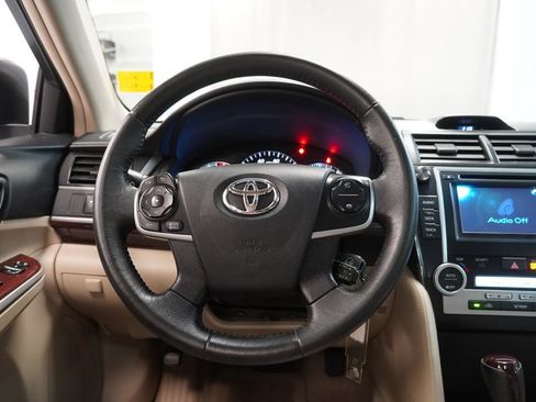 Used 2012 Toyota Camry XLE FWD image 19