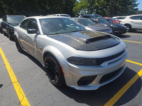 Used 2023 Dodge Charger Scat Pack RWD image 2