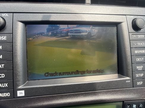 Used 2011 Toyota Prius Three w/ Solar Roof Pkg FWD image 25