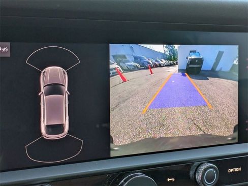 Used 2022 Porsche Macan image 27