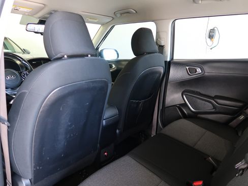 Used 2020 Kia Soul EX FWD image 29
