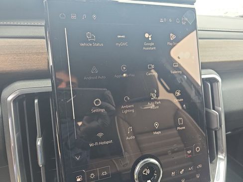 New 2026 GMC Acadia Denali Ultimate w/ LPO, Floor Liner Package image 22