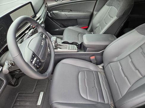 New 2026 Kia Sportage SX FWD image 9