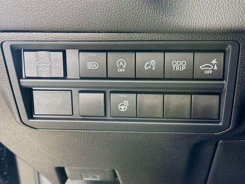 New 2026 Toyota Tundra Limited AWD/4WD image 10