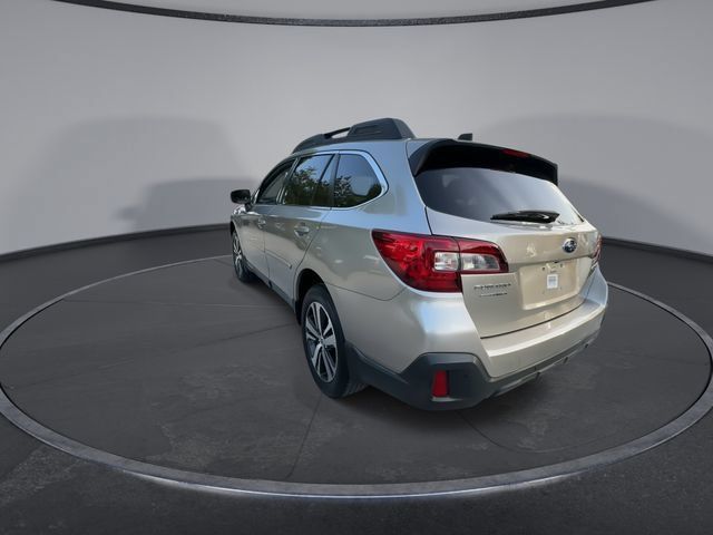Used 2019 Subaru Outback 2.5i Limited AWD/4WD image 6