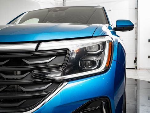 Used 2024 Volkswagen Atlas Cross Sport SEL Premium R-Line image 15