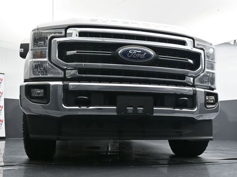 Used 2021 Ford F250 Lariat w/ Lariat Value Package image 40
