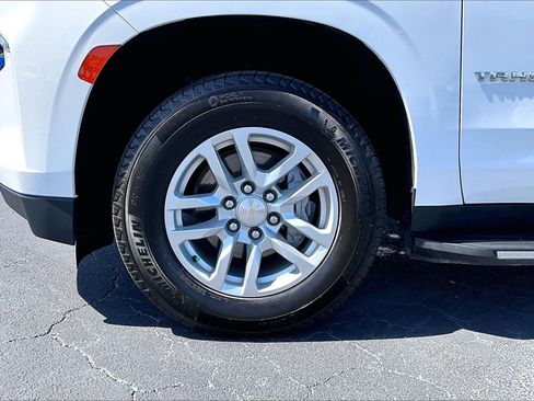 Used 2023 Chevrolet Tahoe LT RWD image 9