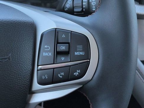 New 2026 Ford Explorer Active w/ Active Comfort Package RWD image 25