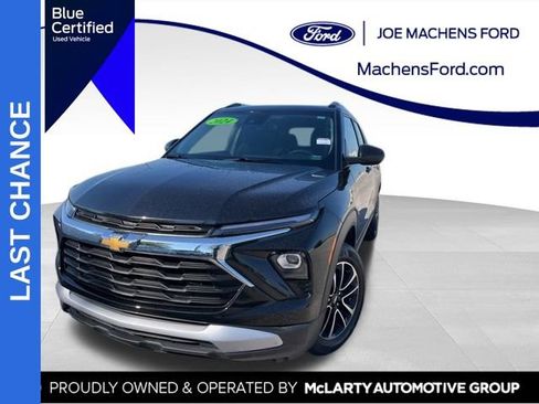 Used 2024 Chevrolet TrailBlazer LT AWD/4WD image 1